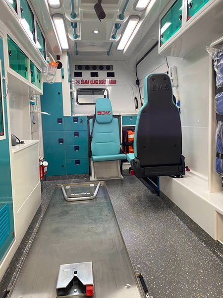 Apeiron-DC-M1-ambulance-seats-027